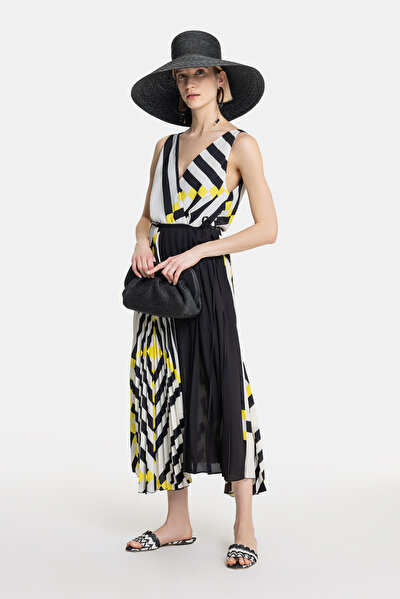 WHITE SLIPPER 4