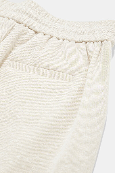 BEIGE TROUSERS 9