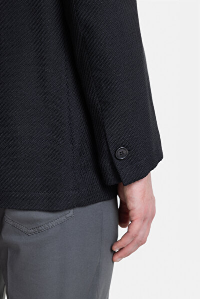 BLACK JACKET 4