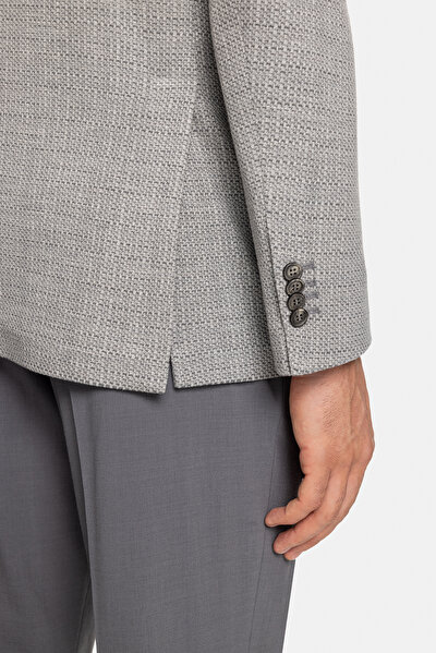 GREY JACKET 4