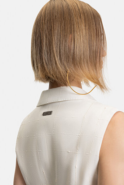 ECRU SURPLICE NECKLINE (CROSS-OVER NECKLINE) VEST 8