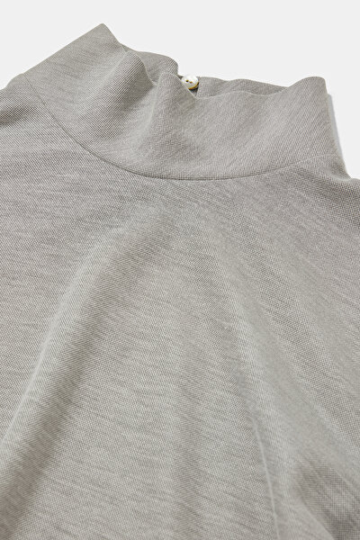 GREY UPRIGHT COLLAR LONG SLEEVE TSHIRT 3