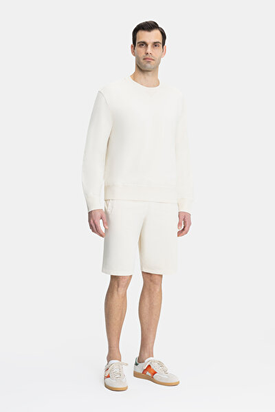 BEYAZ O YAKA SWEATSHIRT 3