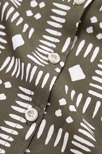 ECRU SLEEVELESS SHIRT 10