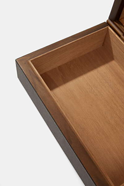 LEATHER CIGAR BOX 4