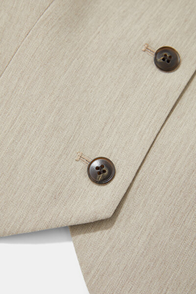 BEIGE VEST 4