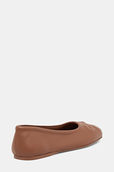 BROWN FLAT SHOES 3