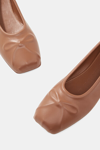 BROWN FLAT SHOES 4