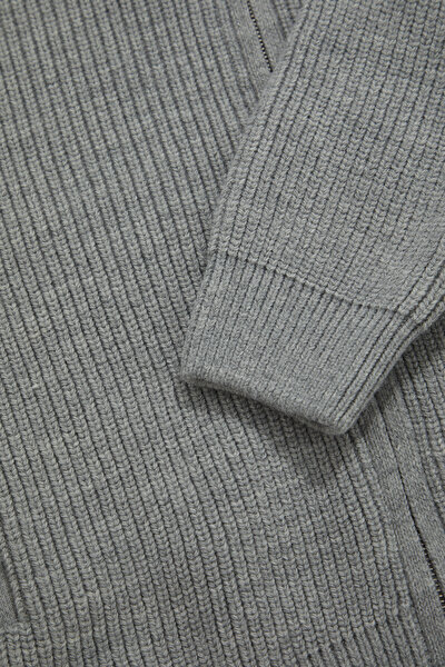 GREY TRICOT 4