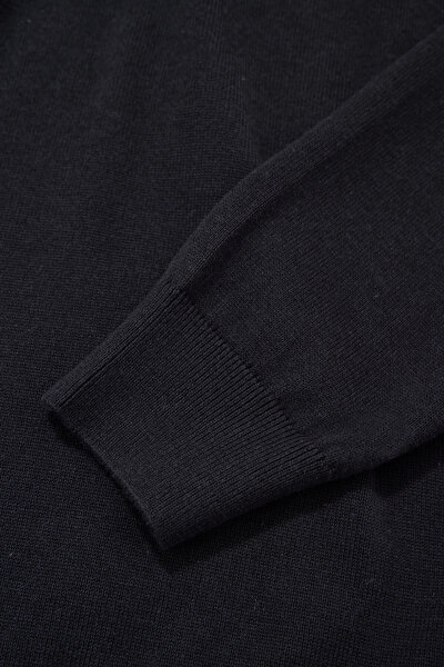 NAVY BLUE POLO NECK TRICOT 4