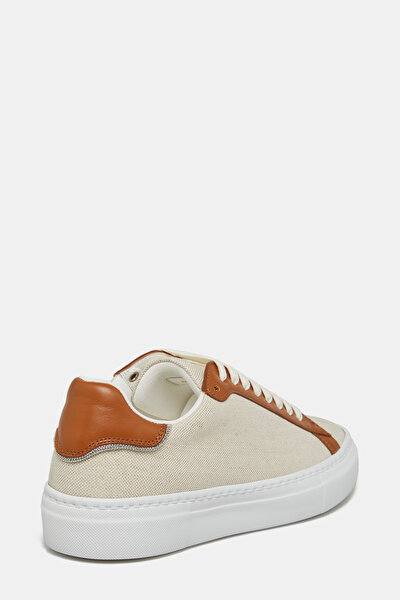 TAN SNEAKER 3