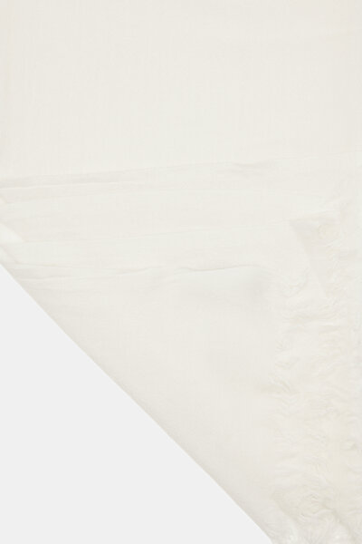ECRU SHAWL 3