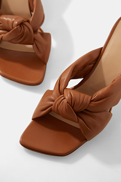 TAN LEATHER SLIPPER 5