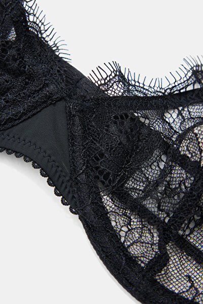 BLACK BRA 4