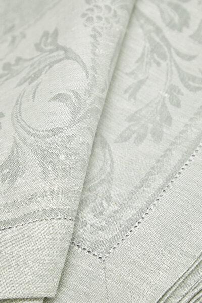OVAL TABLECLOTH 3