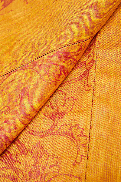 TABLE COVER 3