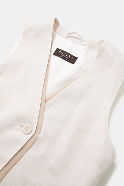 CREAM V NECK VEST 10