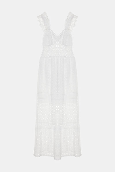 WHITE SLEEVELESS SUSPENDER DRESS 4