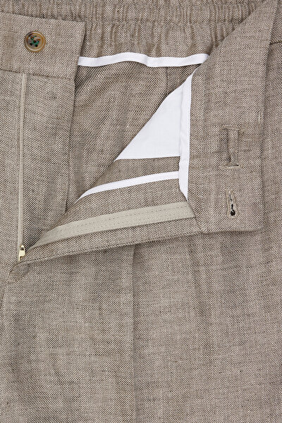 BEIGE TROUSERS 10