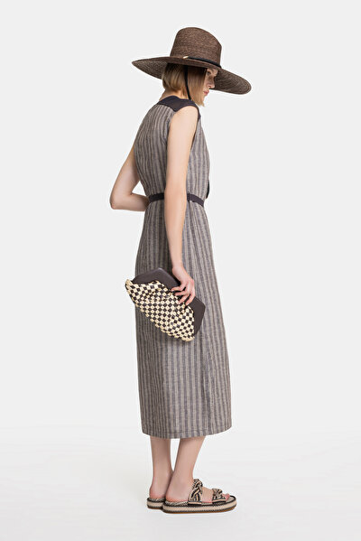 BEIGE SLEEVELESS DRESS 3
