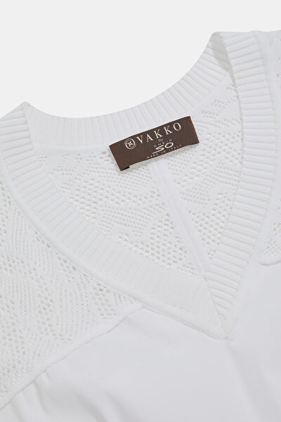 WHITE PLUNGE NECKLINE 3/4 SLEEVES BLOUSE 3