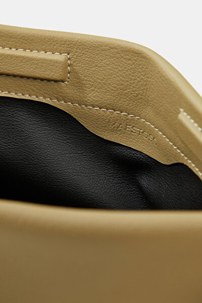 BEIGE BAG 8