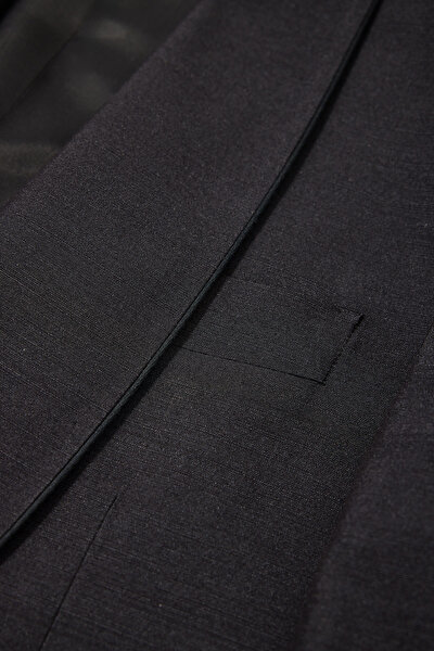 BLACK TUXEDO 9