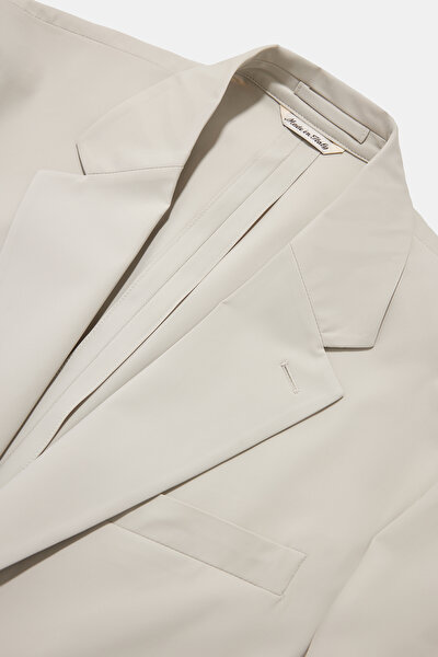 LIGHT BEIGE SUIT 3