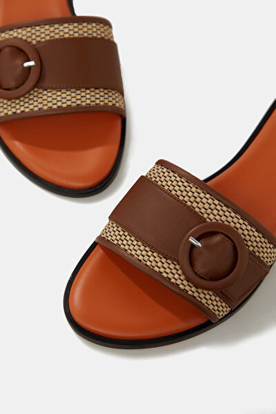 BROWN LEATHER SLIPPER 4