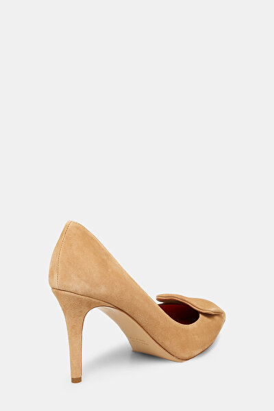 BEIGE SUEDE SHOE 3