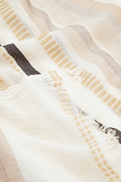 BLACK STRIPED PATTERNED SHAWL 4