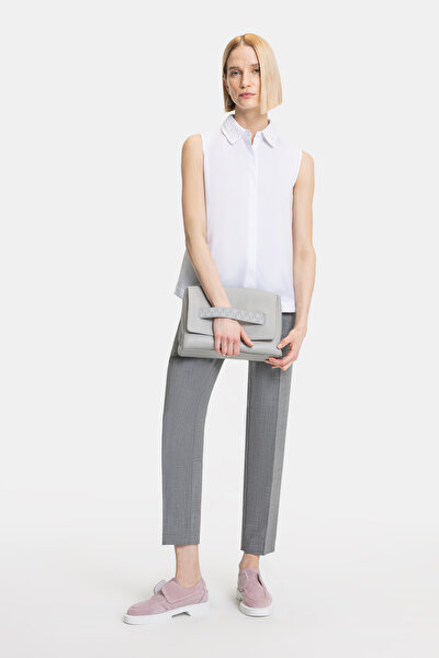 WHITE SLEEVELESS SHIRT 3