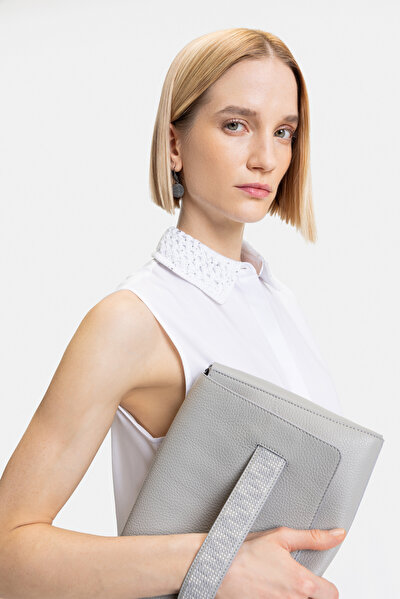WHITE SLEEVELESS SHIRT 5