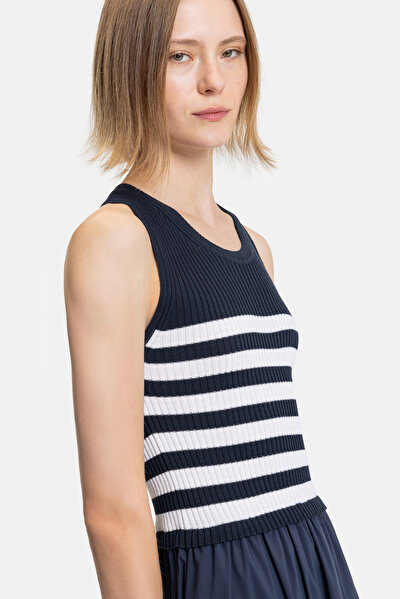 WHITE SLEEVELESS DRESS 5