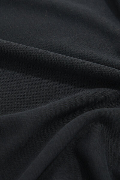 BLACK BASIC / ROUND NECKLINE SHORT SLEEVE TSHIRT 4