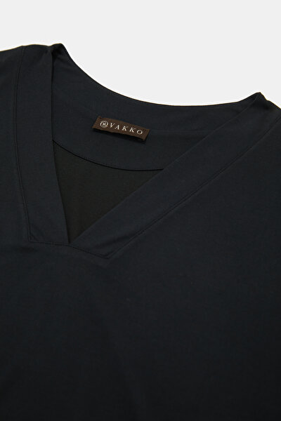 BLACK V NECK SHORT SLEEVE TSHIRT 3