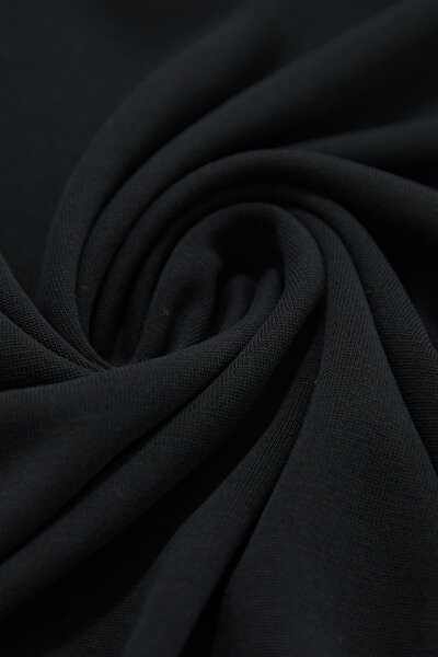BLACK V NECK SHORT SLEEVE TSHIRT 4
