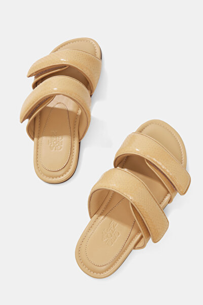 SAND LEATHER SLIPPER 5