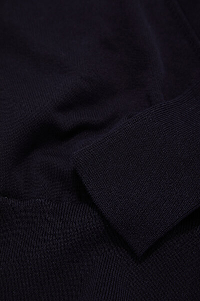 NAVY BLUE BASIC / ROUND NECKLINE TRICOT 4