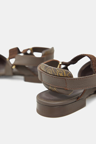 BEIGE FLAT SHOES 5