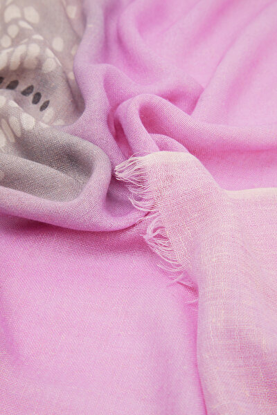 WHITE DESIGN FILLED BAMBOO SHAWL 4