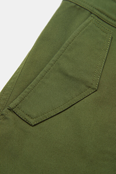 YEŞİL DAR PAÇA PANTOLON 4