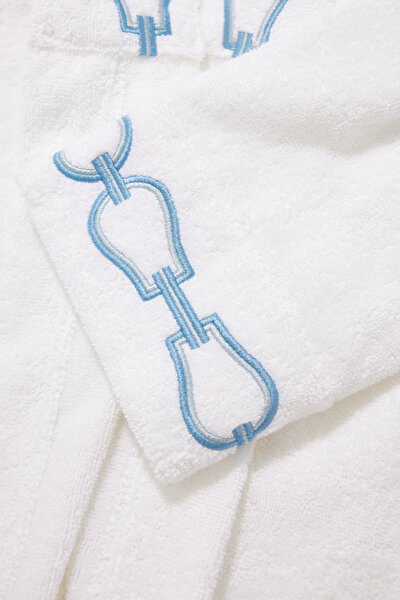 BATHROBE 4