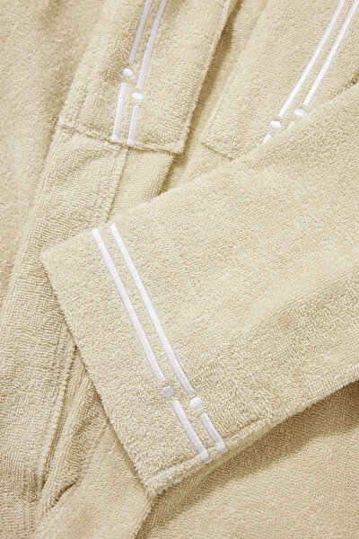 BATHROBE 4