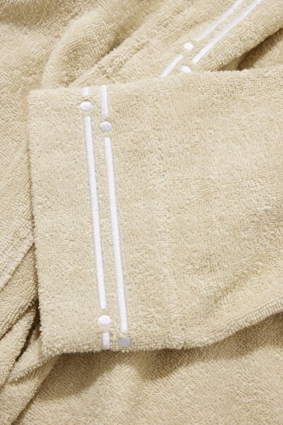 BATHROBE 4