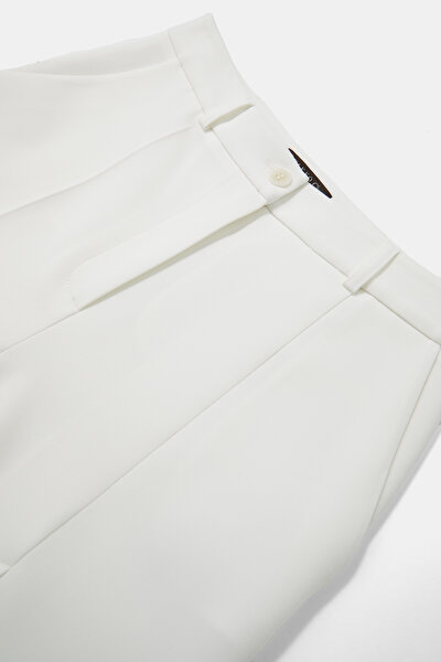 ECRU HIGH WAIST SHORTS 3