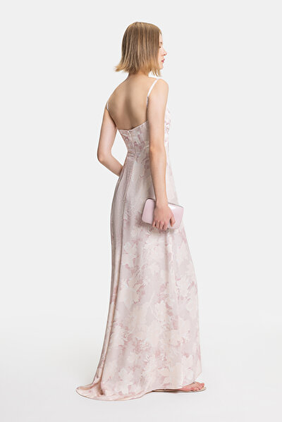 PEMBE DESENLİ ELBİSE 3