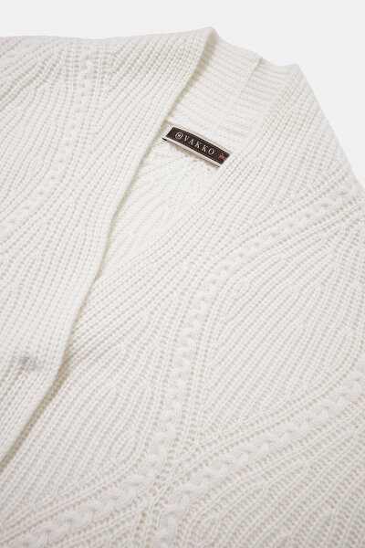 ECRU JACQUARD TRICOT 9