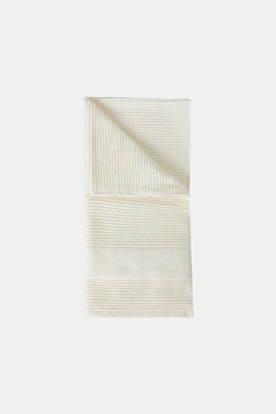 TOWEL 5