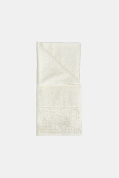 TOWEL 5